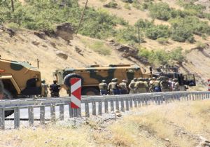 İki polisi şehit eden beş terörist öldürüldü 
